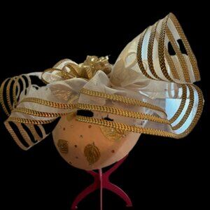 Vintage Hat Beige and Gold